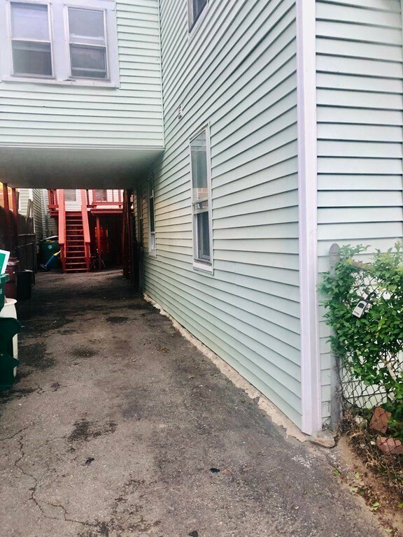 House in Lowell, Massachusetts, United States 2 - 17705729