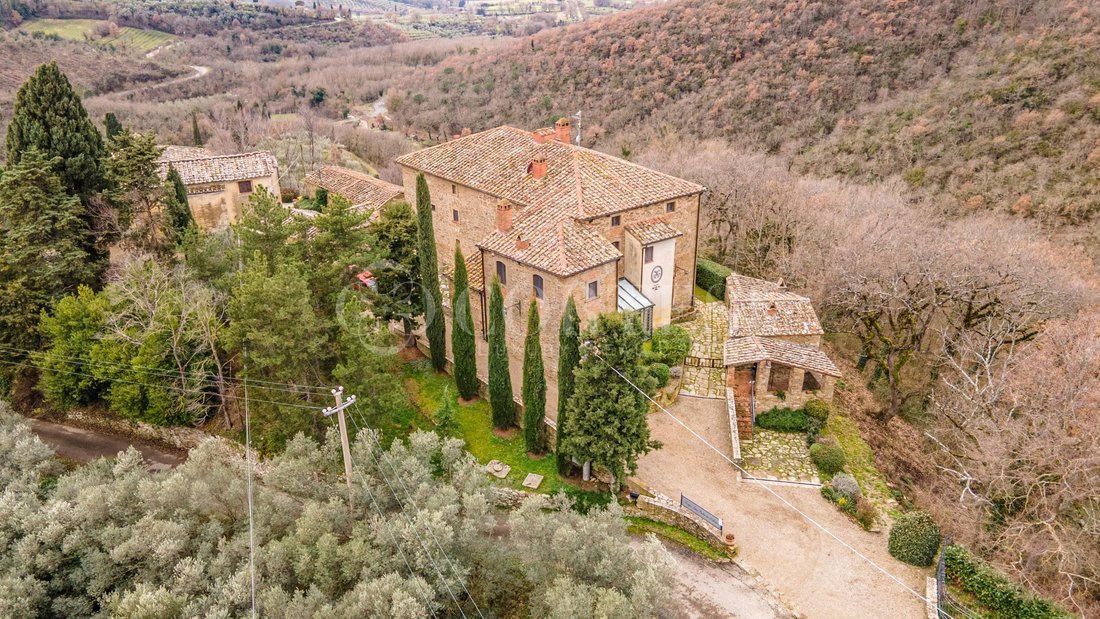 Villa in Castiglion Fiorentino, Tuscany, Italy 2 - 17702828