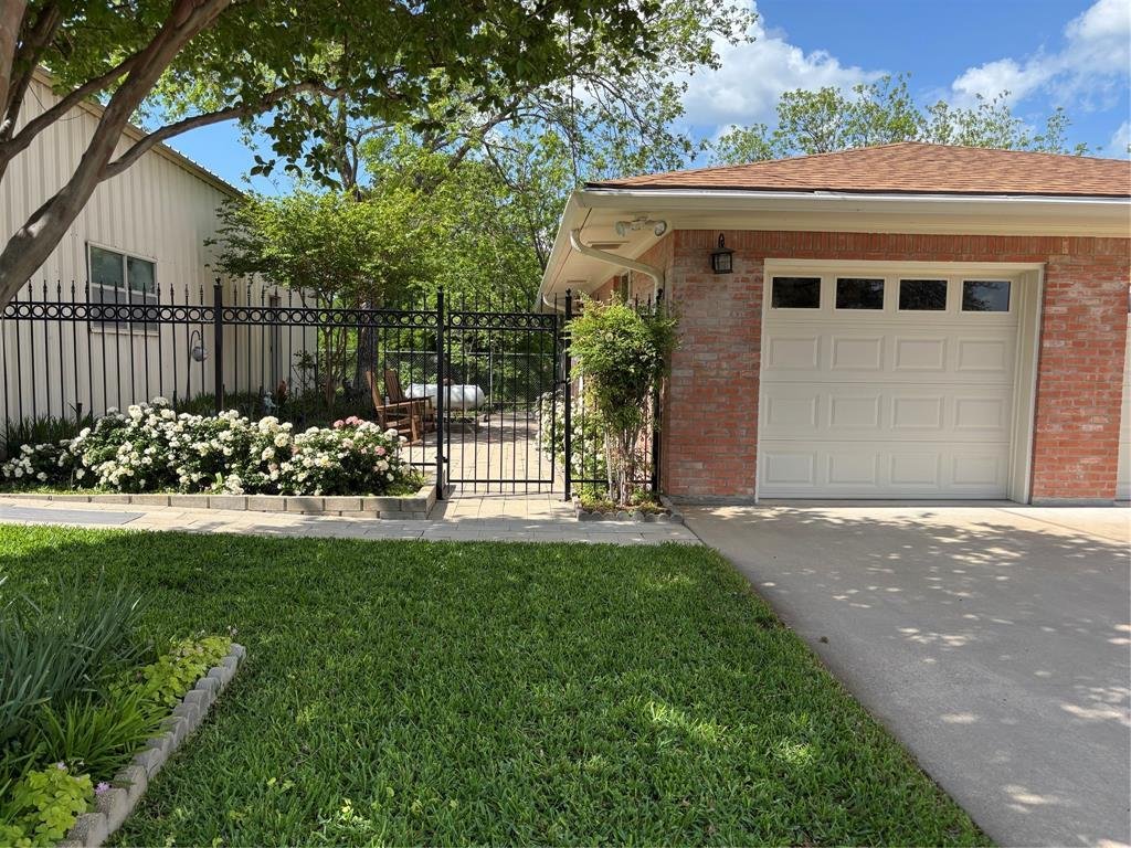 House in Clifton, Texas, United States 3 - 17708239