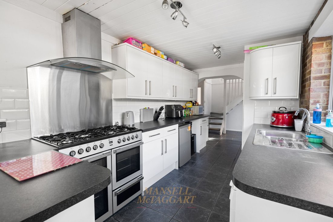 House in Shipley Bridge, South Godstone, England 4 - 17704534