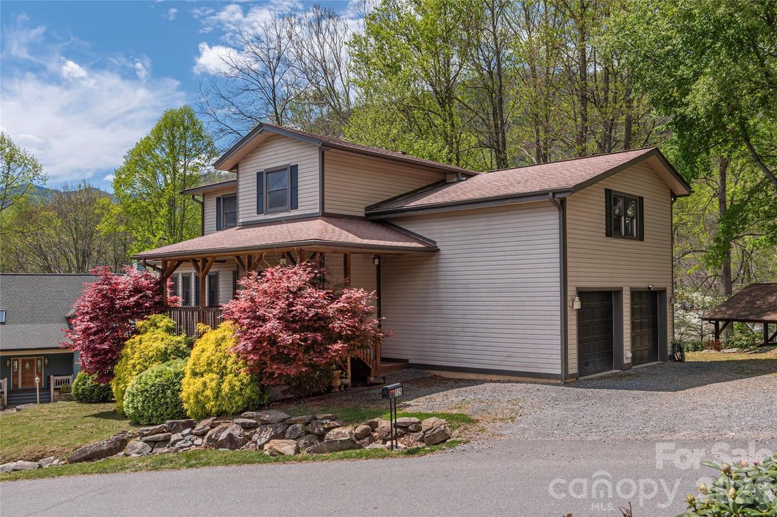 House in Maggie Valley, North Carolina, United States 2 - 17705193