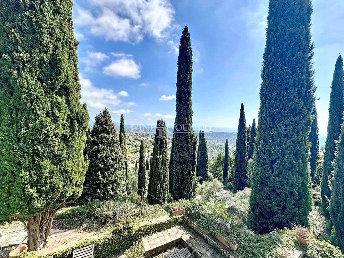 Villa in Tourrettes-sur-Loup, Provence-Alpes-Côte d'Azur, France 2 - 17714016