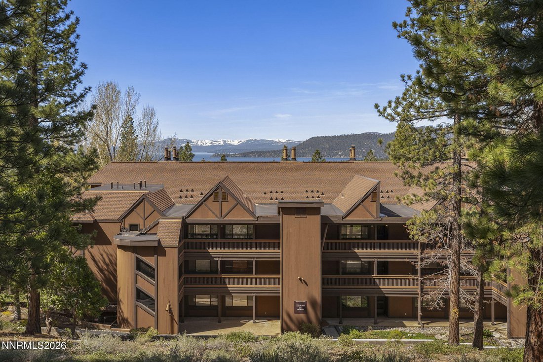 Condo in Incline Village, Nevada, United States 2 - 17713934