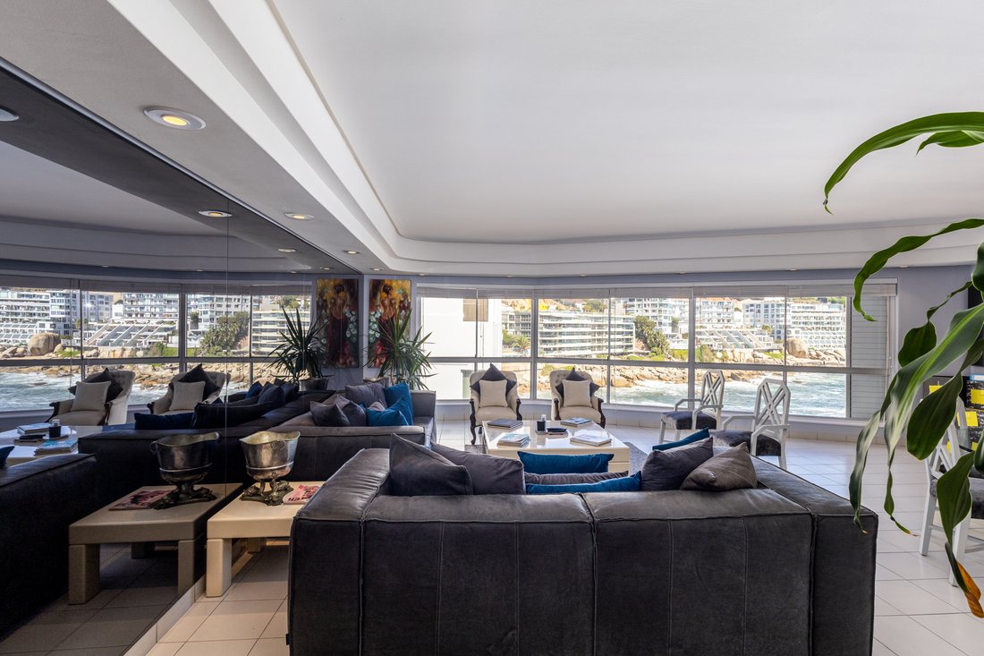 Apartment in Bakoven, Cape Town, South Africa 1 - 17705580