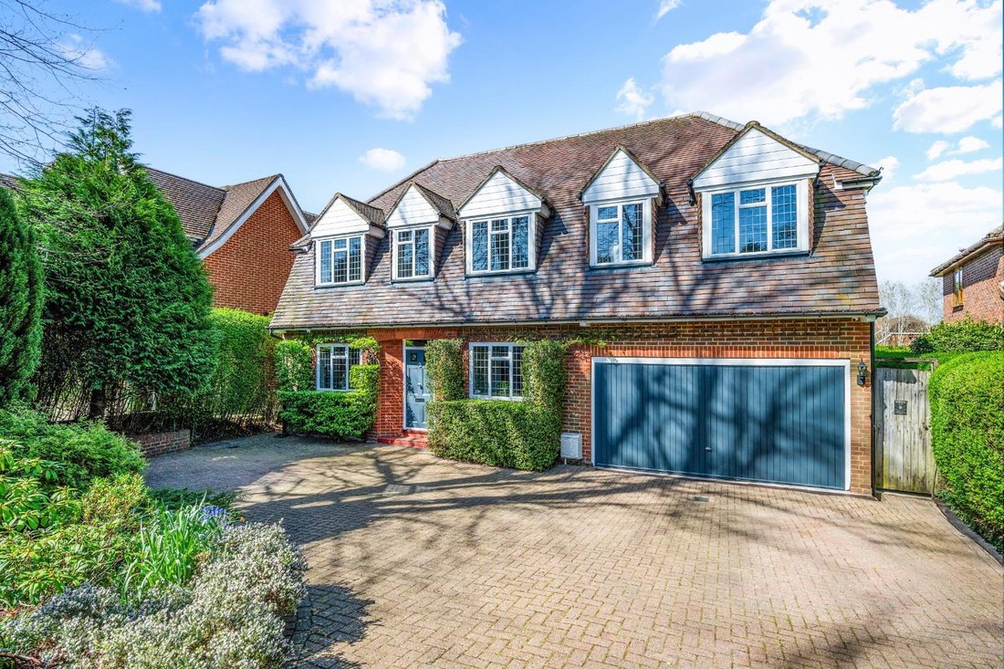 House in Nork, Reigate and Banstead, England 1 - 17703194
