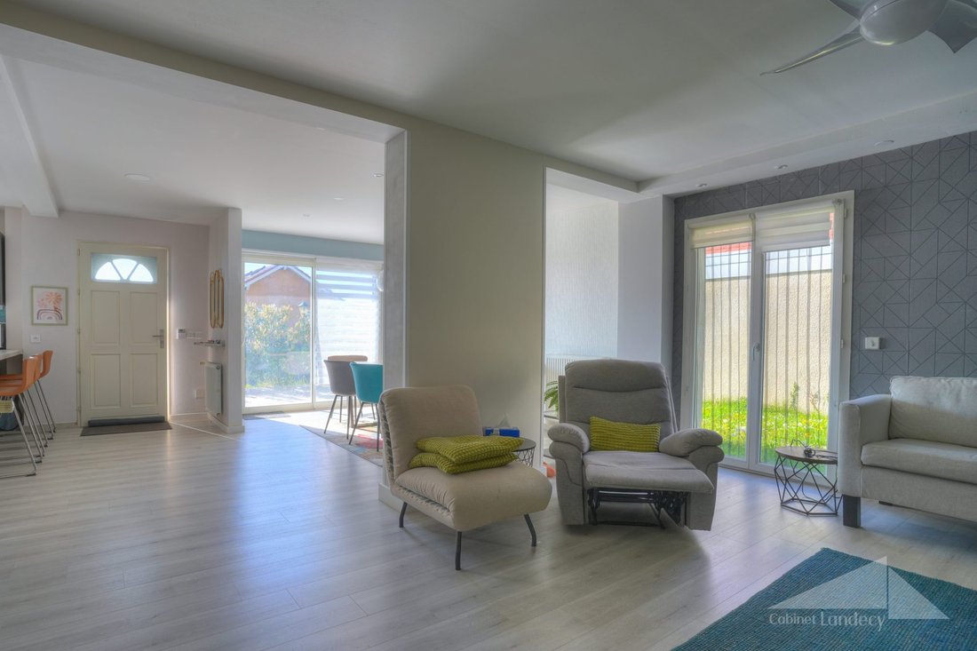 House in Sergy, Auvergne-Rhône-Alpes, France 2 - 17709985