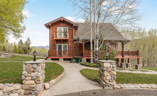 House in Alpine, Wyoming, United States 1