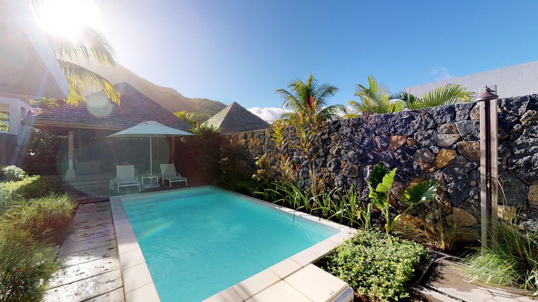 Villa in Black River, Rivière Noire District, Mauritius 2 - 17705618