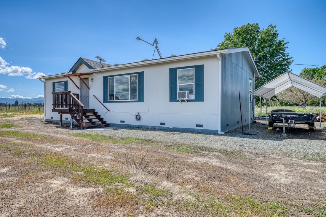 House in Lakeport, California, United States 3 - 17704508