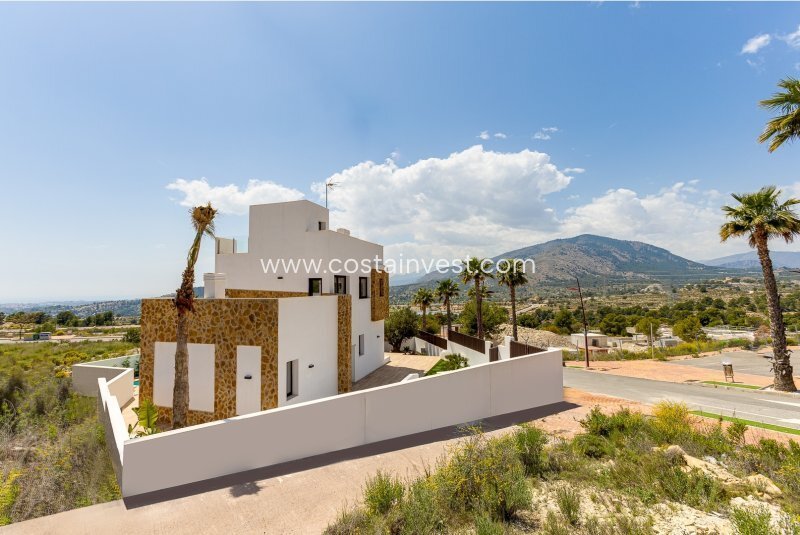 Villa in Finestrat, Valencian Community, Spain 2 - 17691377