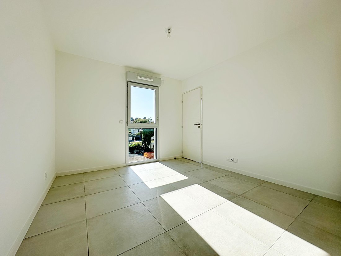 Apartment in Fontmerle, Antibes, France 5 - 17708553