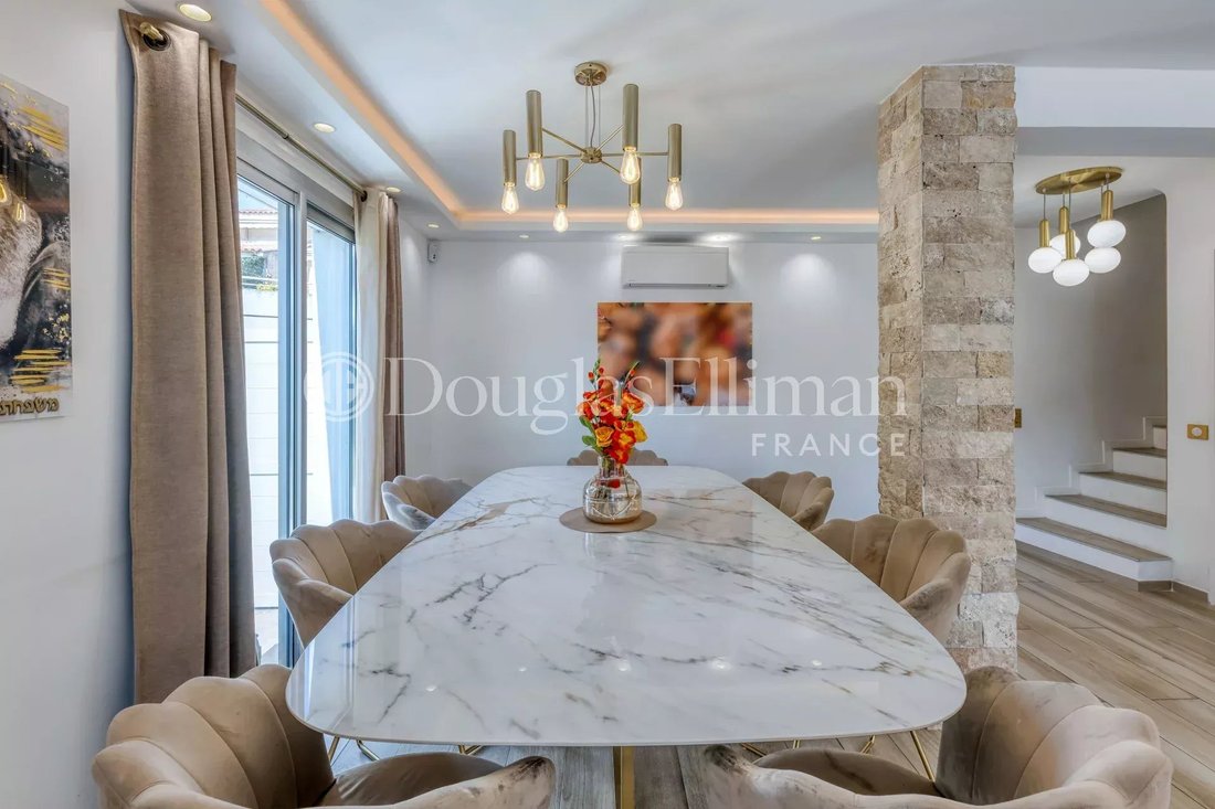 House in Croix des Gardes, Cannes, France 5 - 17704850