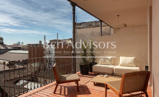 Penthouse in Ciutat Vella, Barcelona, Spain 1