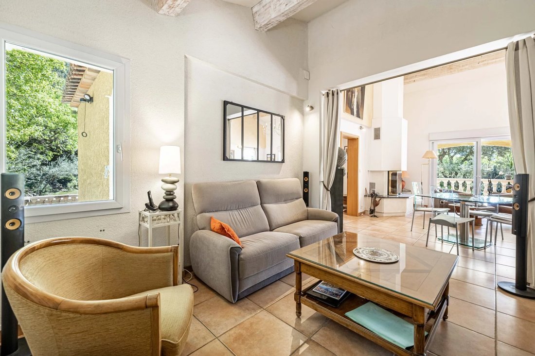 House in Montfort-sur-Argens, Provence-Alpes-Côte d'Azur, France 5 - 17708562