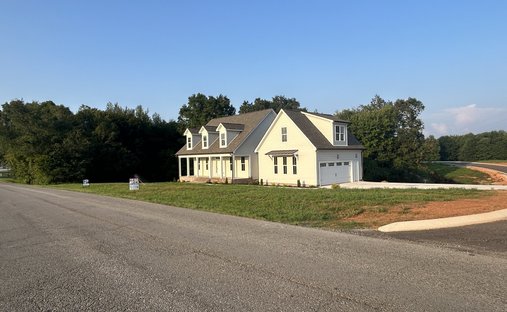 House in Estill Springs, Tennessee, United States 1