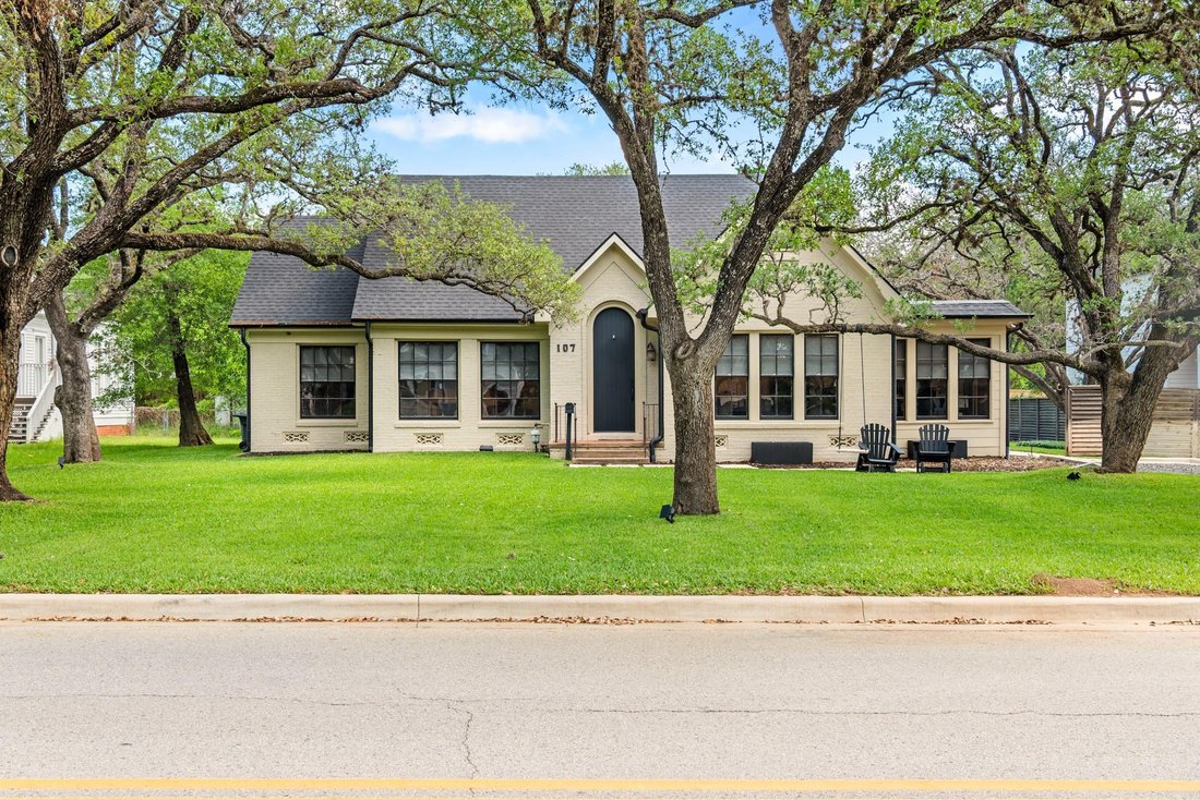 House in College Station, Texas, United States 2 - 17704120