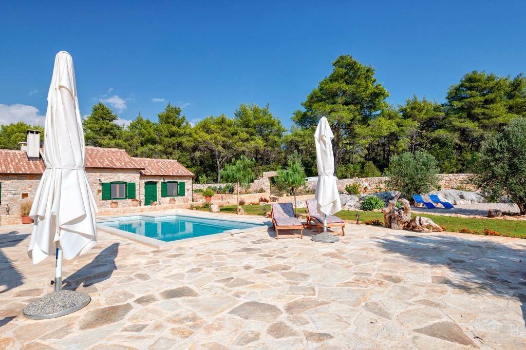 Villa in Velo Grablje, Split-Dalmatia County, Croatia 5 - 17708788