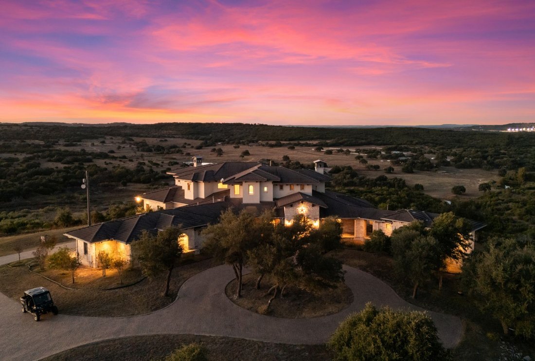 Farm Ranch in Dripping Springs, Texas, United States 3 - 17708855
