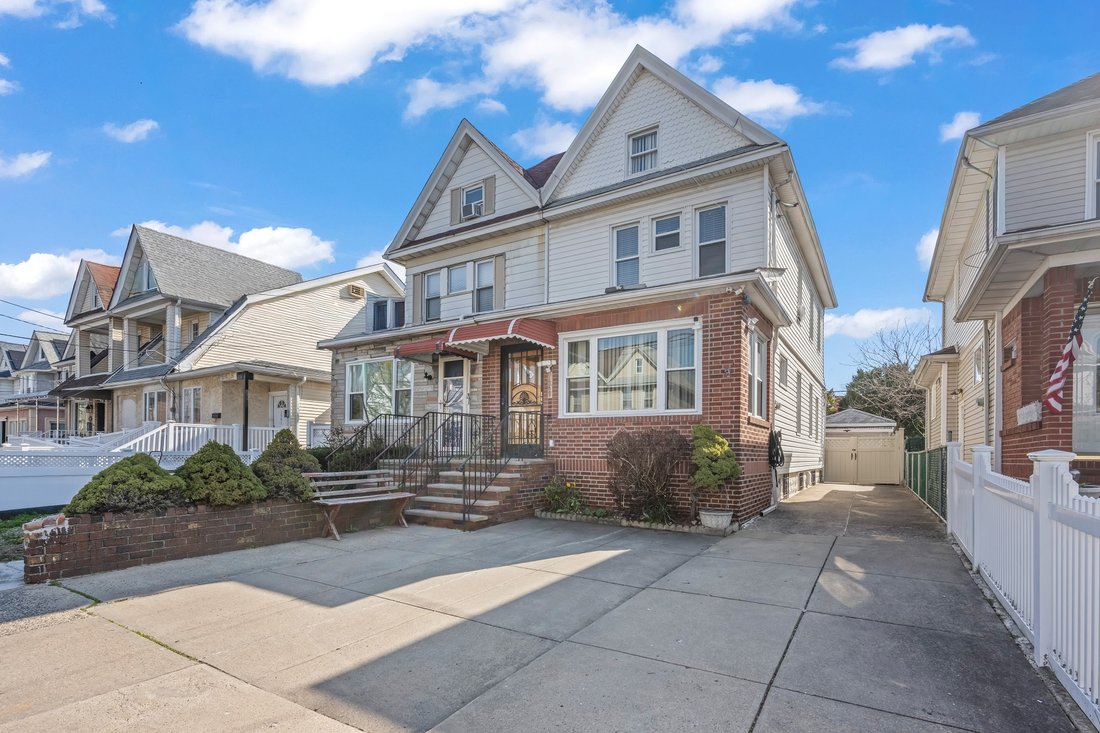 House in New York, New York, United States 2 - 17704510