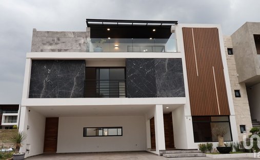 House in Lomas de Angelópolis, Puebla, Mexico 1