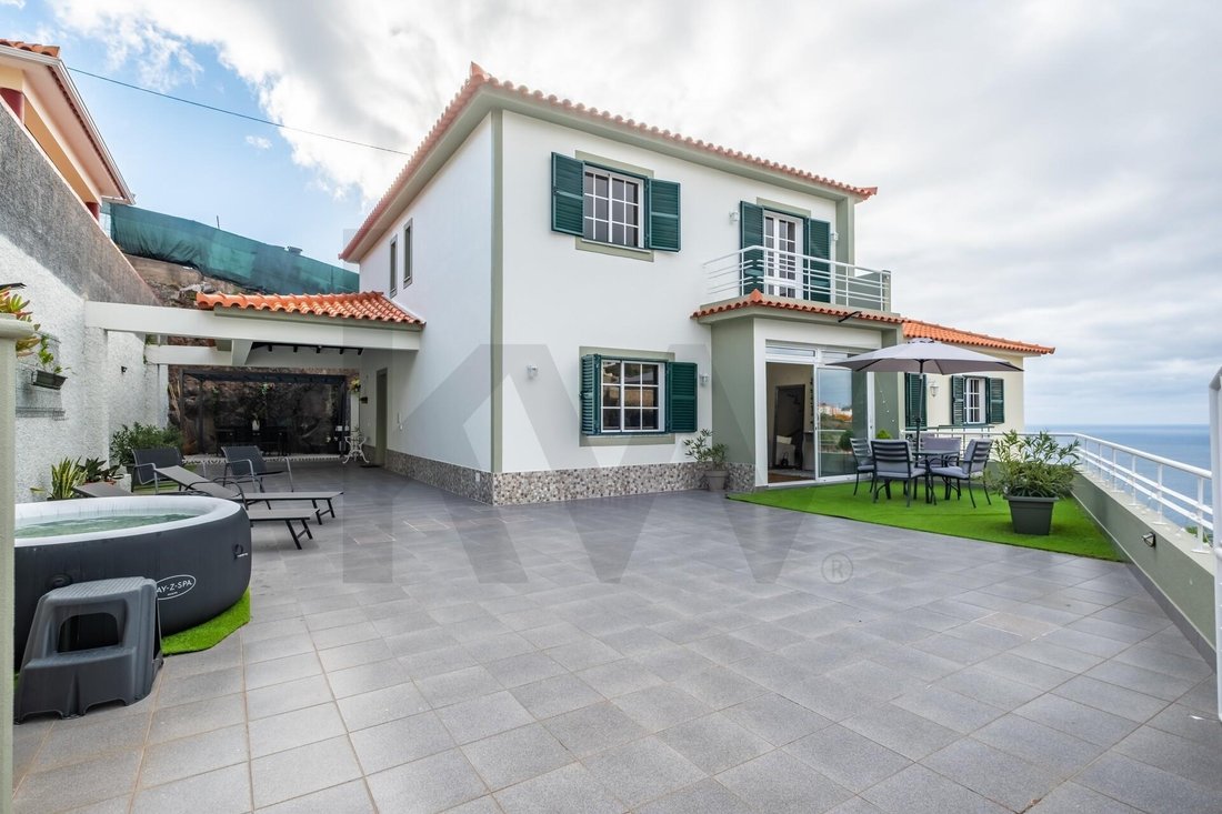 House in Calheta, Madeira, Portugal 1 - 17705337