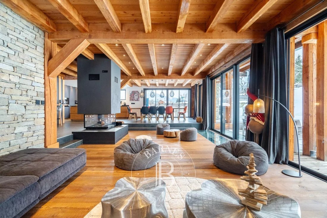 Chalet in La Salle-les-Alpes, Provence-Alpes-Côte d'Azur, France 2 - 15617775