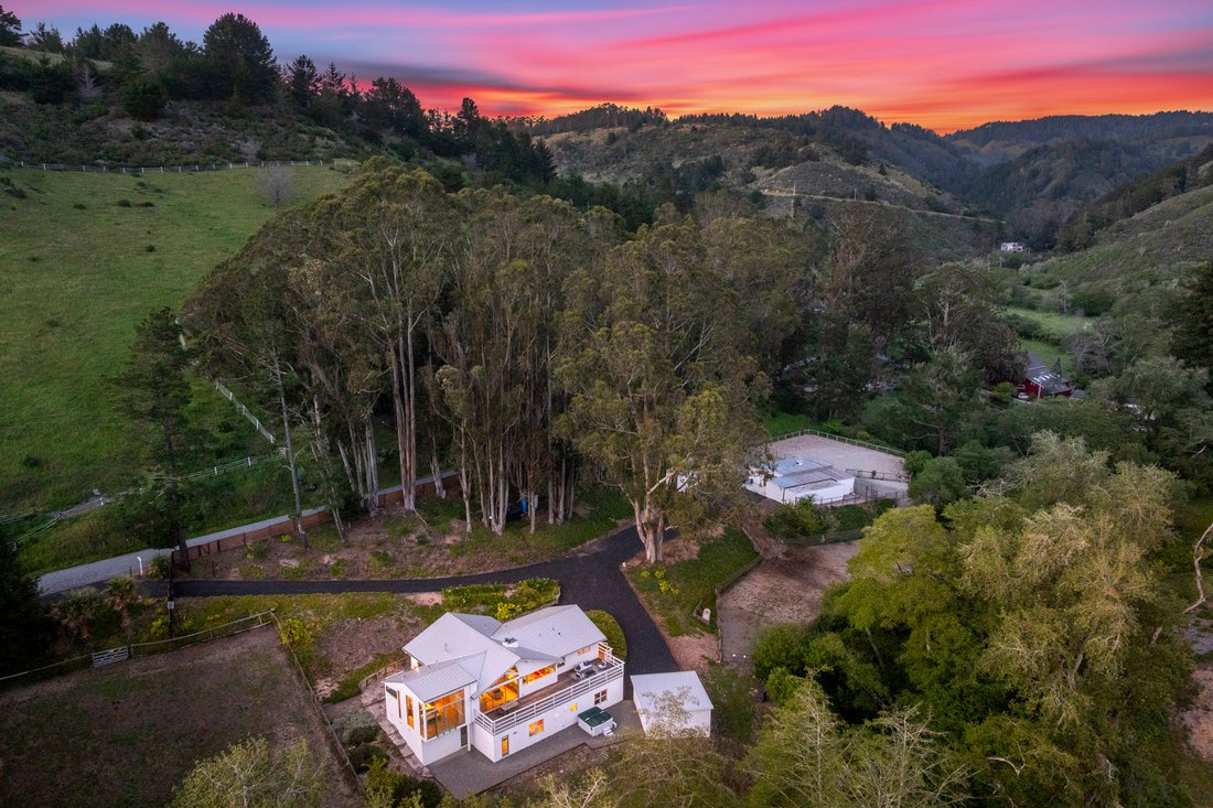 House in Half Moon Bay, California, United States 1 - 17702892