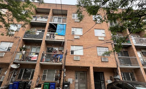 House in New York, New York, United States 1