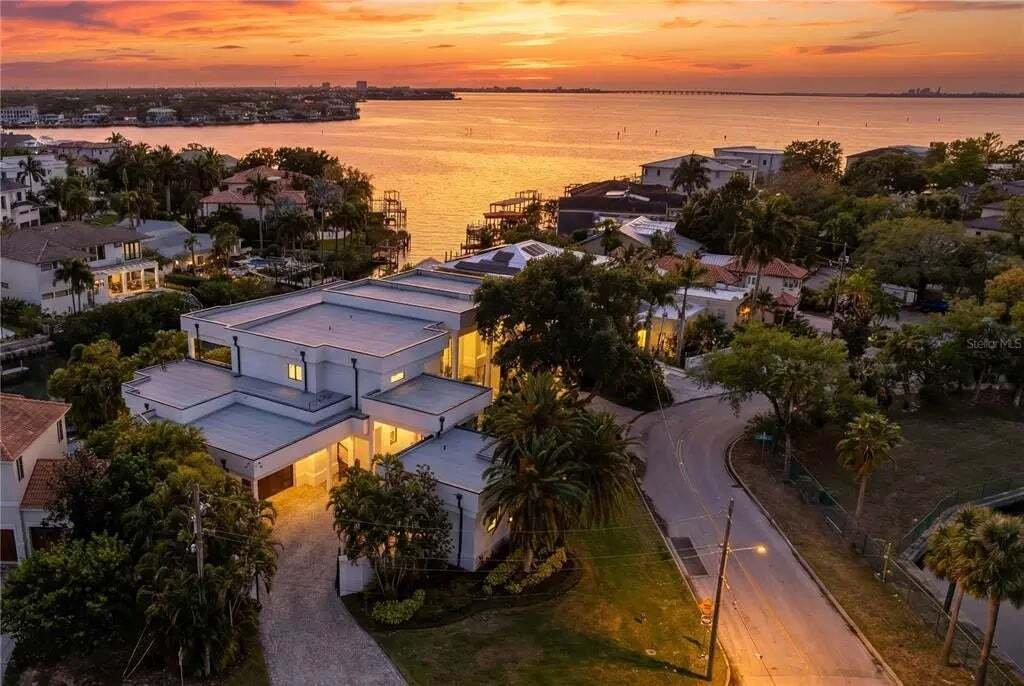 House in Tampa, Florida, United States 1 - 17718546