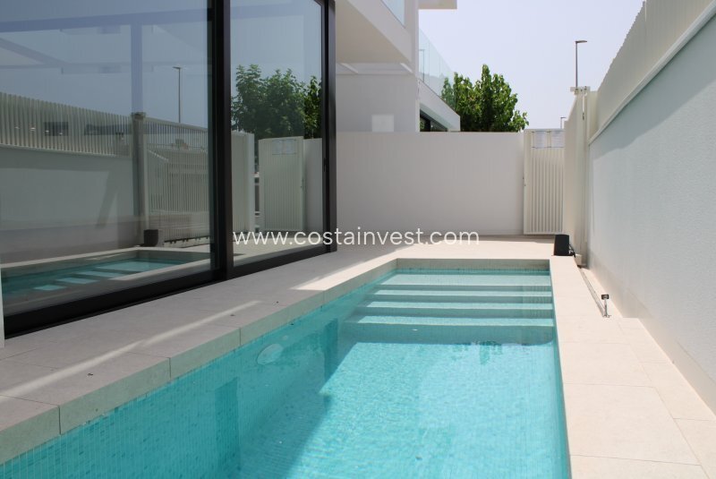 Villa in Pilar de la Horadada, Valencian Community, Spain 2 - 17695544