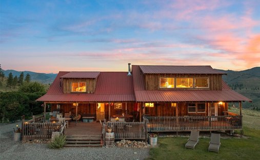House in Methow, Washington, United States 1