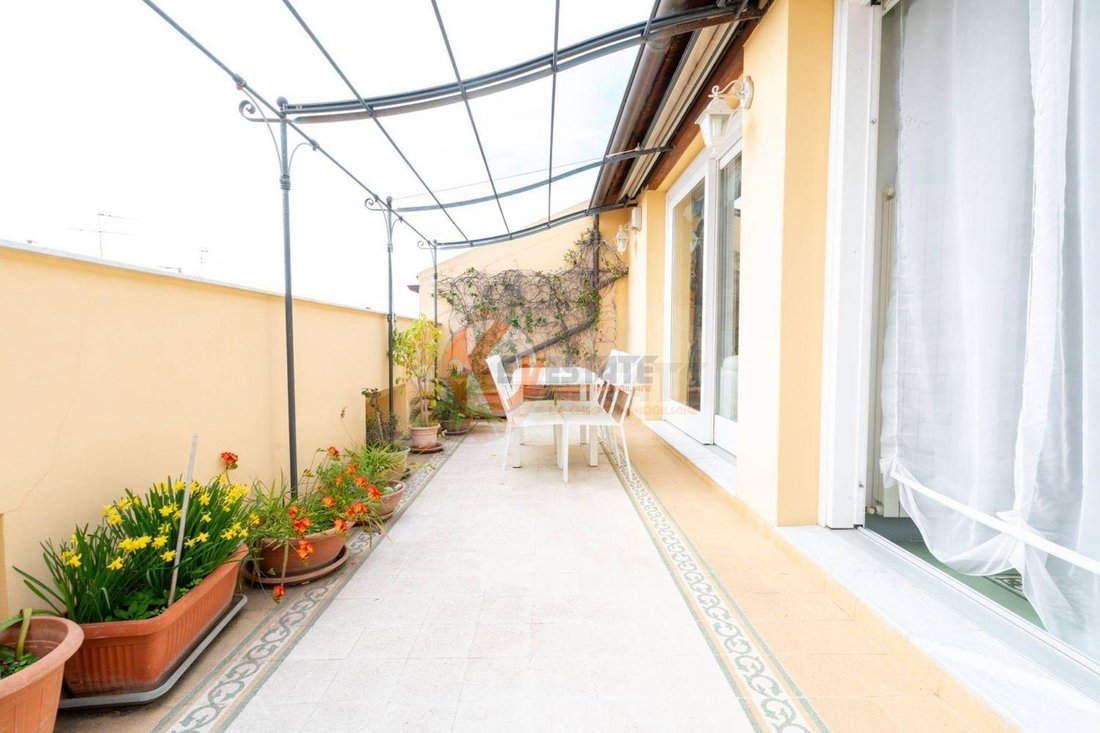 Apartment in Historic Center, Sassari, Sardinia 1 - 17703337