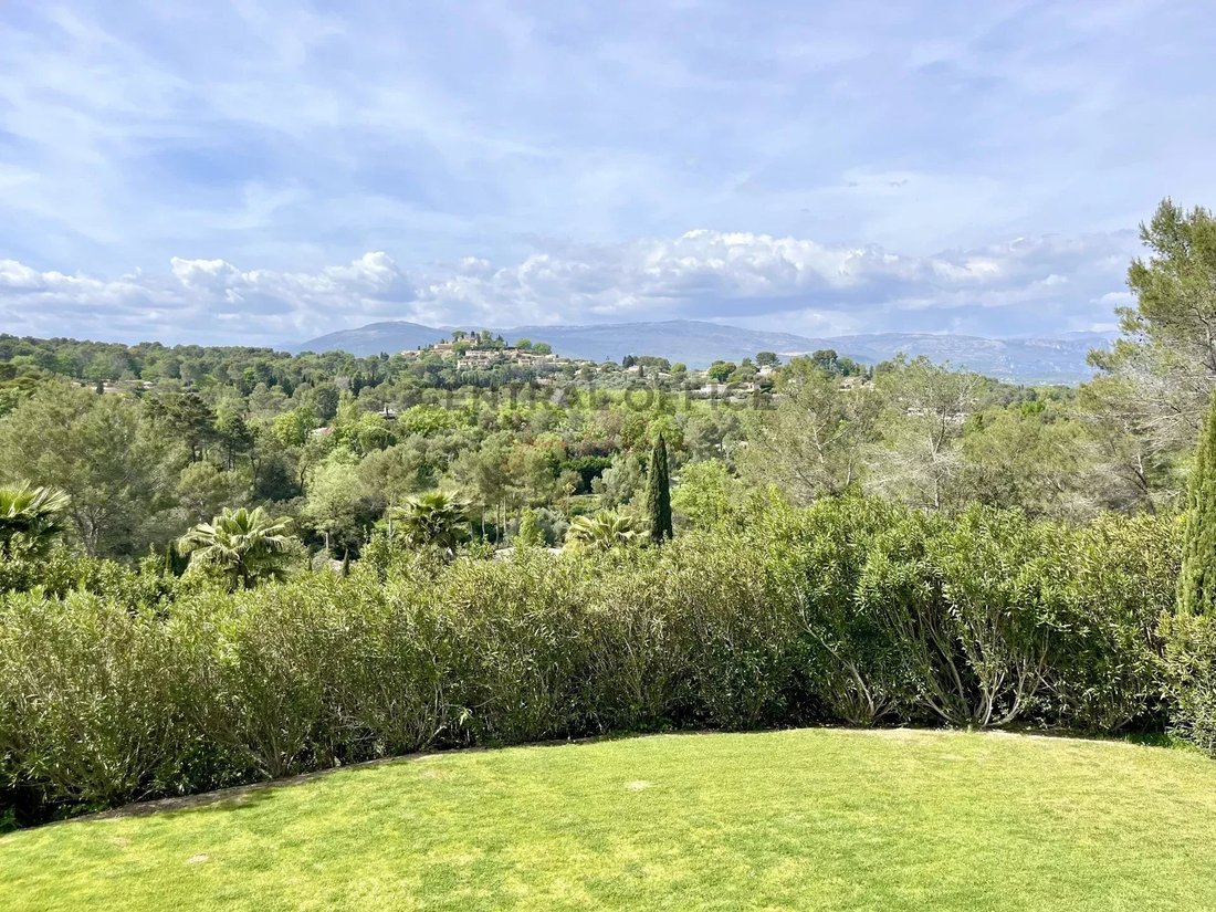 Villa in Mougins, Provence-Alpes-Côte d'Azur, France 2 - 17704797