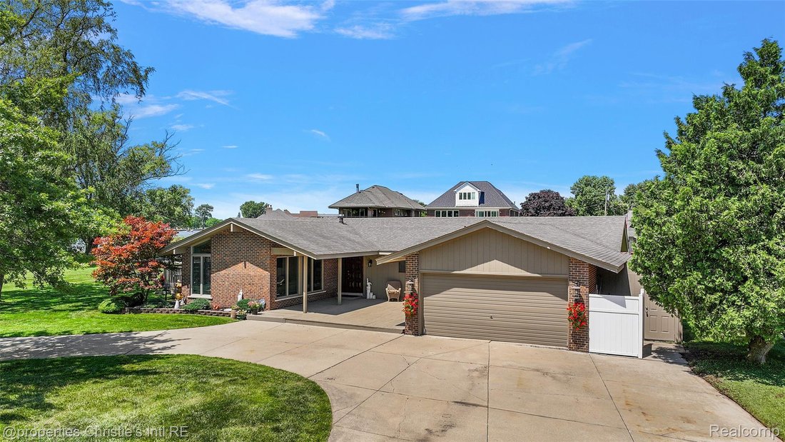 House in St. Clair Shores, Michigan, United States 2 - 17711312