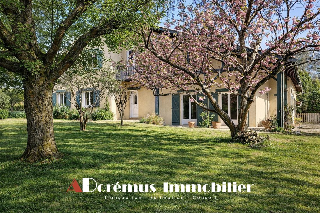 House in Bouliac, Nouvelle-Aquitaine, France 1 - 16130681
