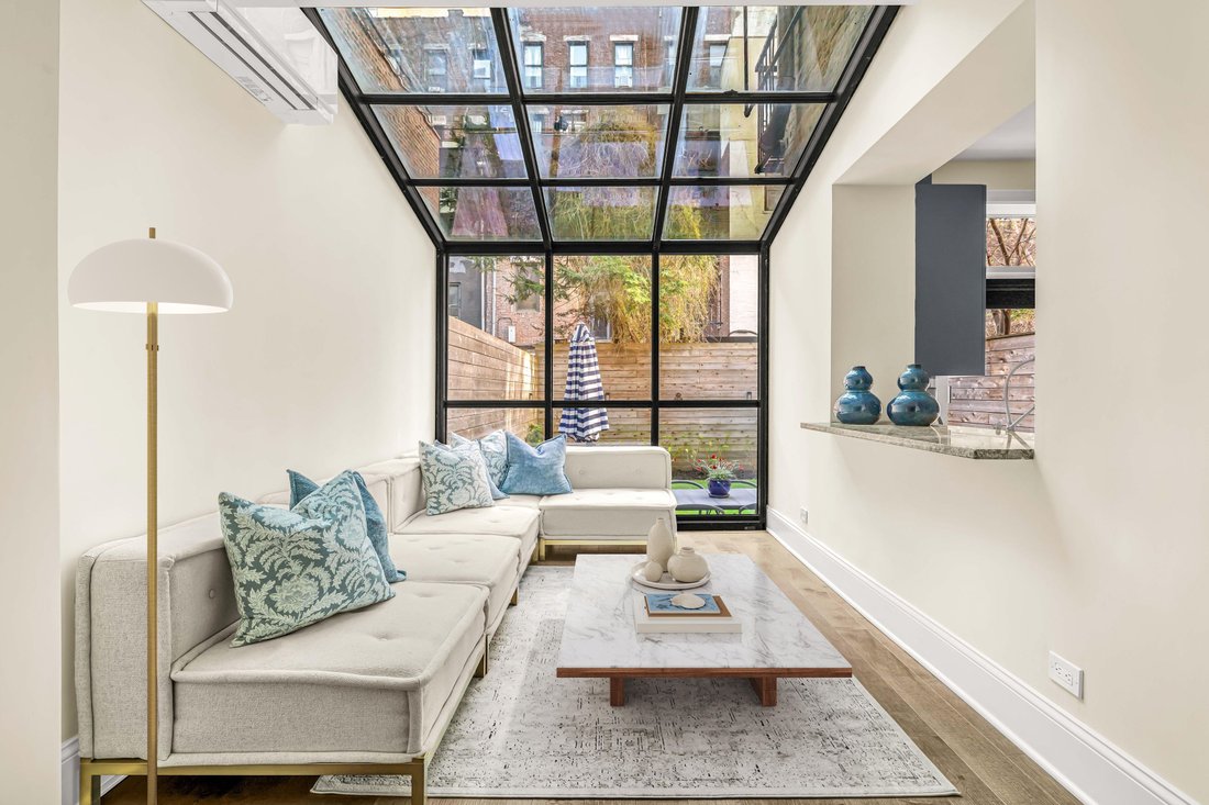 Co Op in New York, New York, United States 4 - 17131830