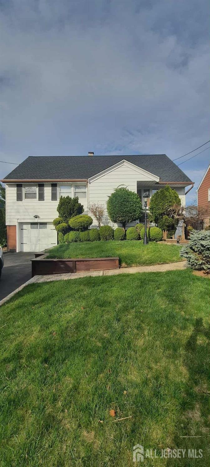 House in Metuchen, New Jersey, United States 1 - 17702805