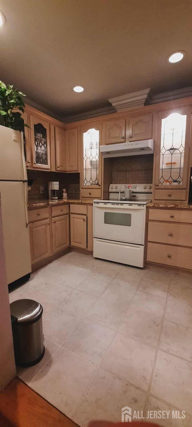 House in Metuchen, New Jersey, United States 5 - 17702805