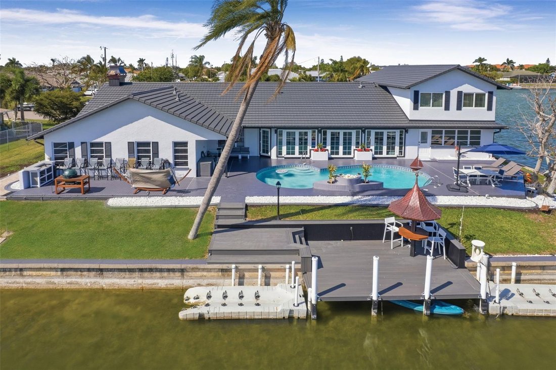 House in Cape Coral, Florida, United States 4 - 17703279
