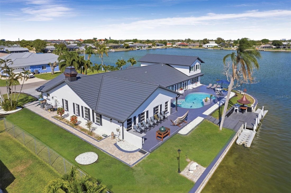 House in Cape Coral, Florida, United States 5 - 17703279
