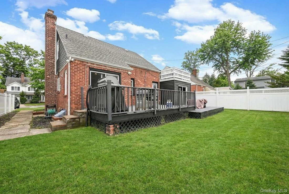 House in New Hyde Park, New York, United States 5 - 17713106
