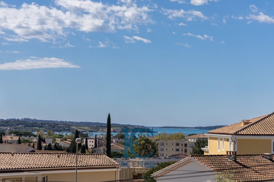 House in Sanary-sur-Mer, Provence-Alpes-Côte d'Azur, France 1 - 17712667