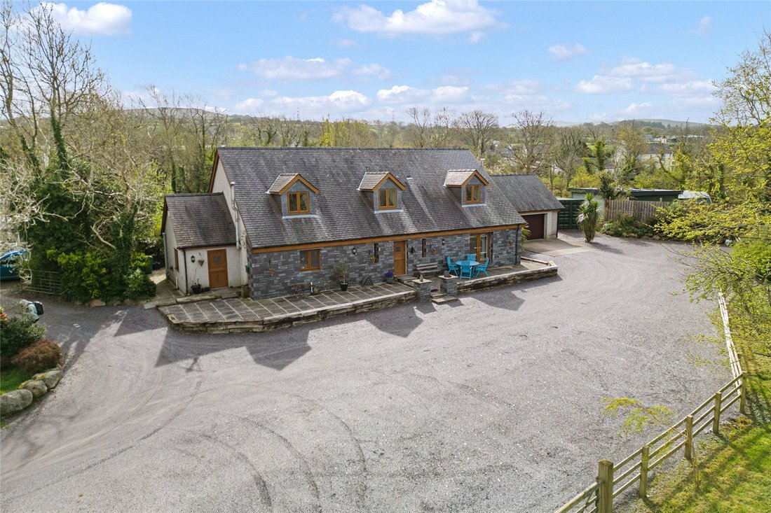 House in Rhostryfan, Wales 1 - 17703072