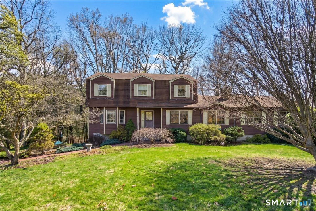 House in Shelton, Connecticut, United States 1 - 17710314