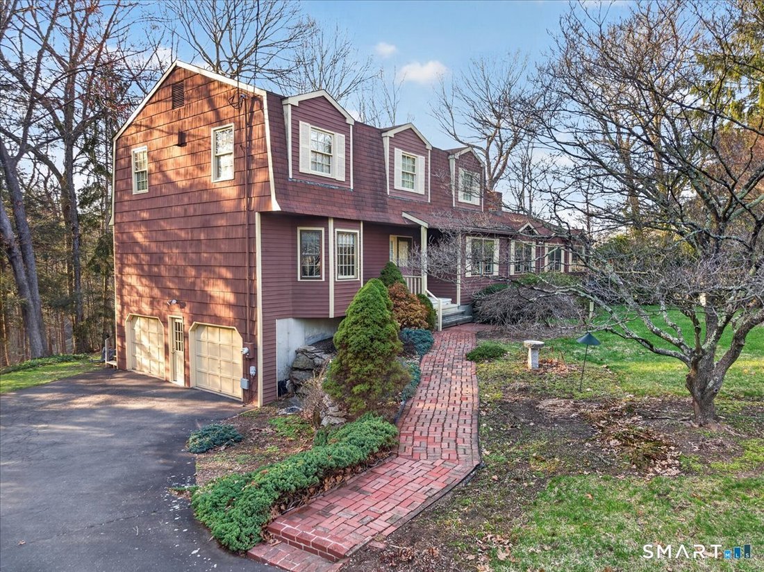 House in Shelton, Connecticut, United States 2 - 17710314