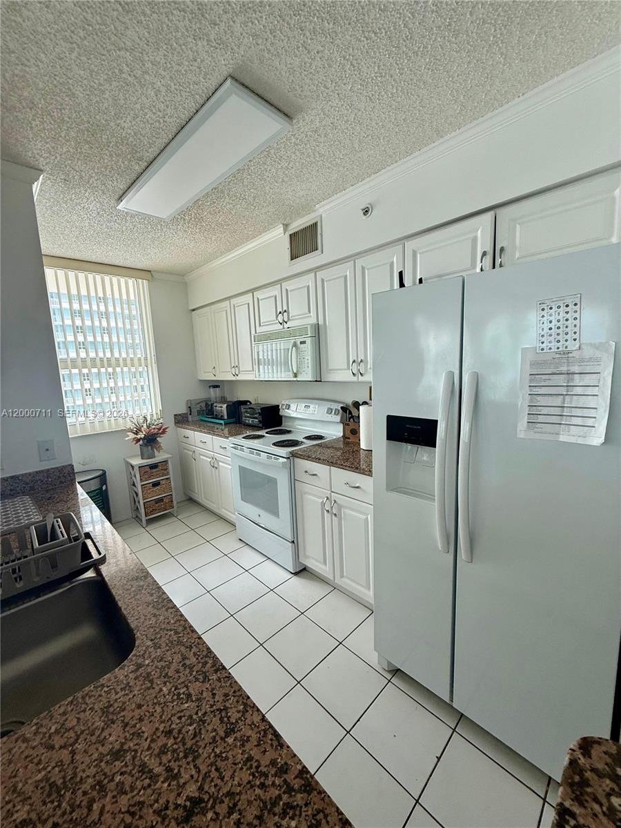 Condo in Miami, Florida, United States 4 - 17706849