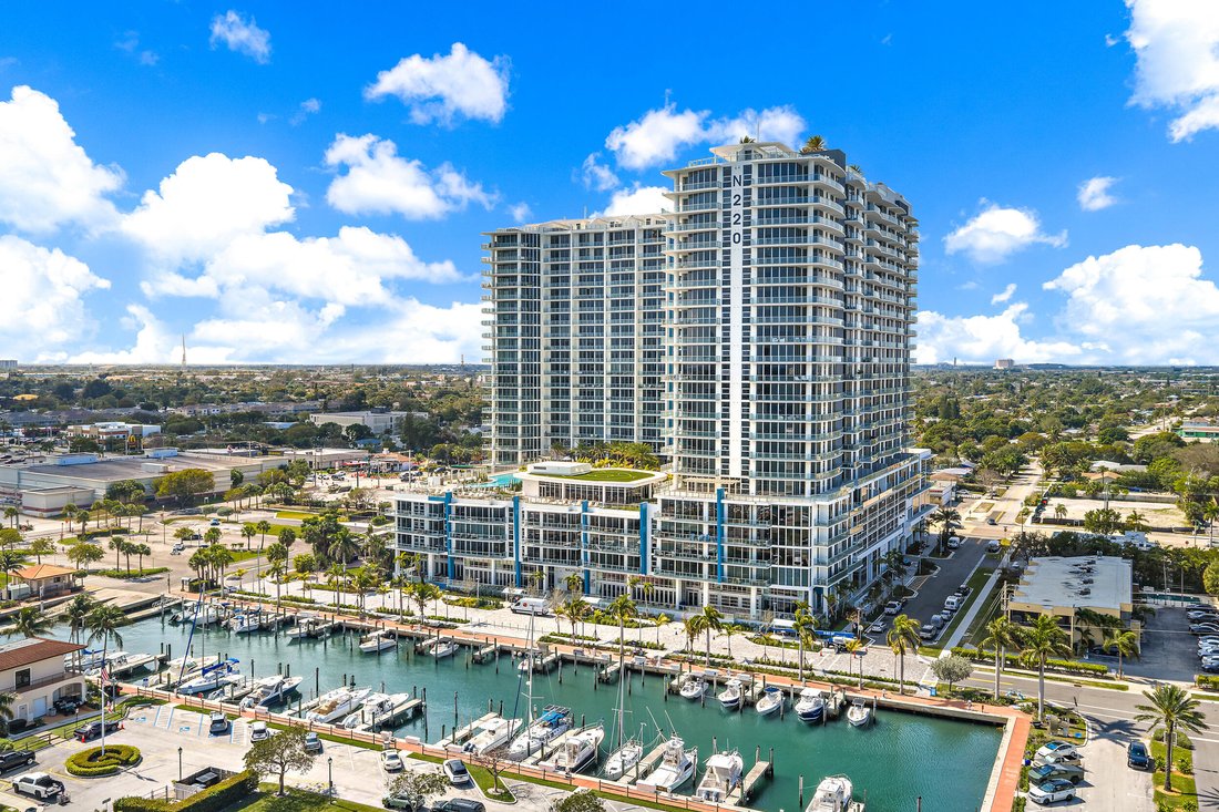 Condo in Lake Park, Florida, United States 3 - 17271048