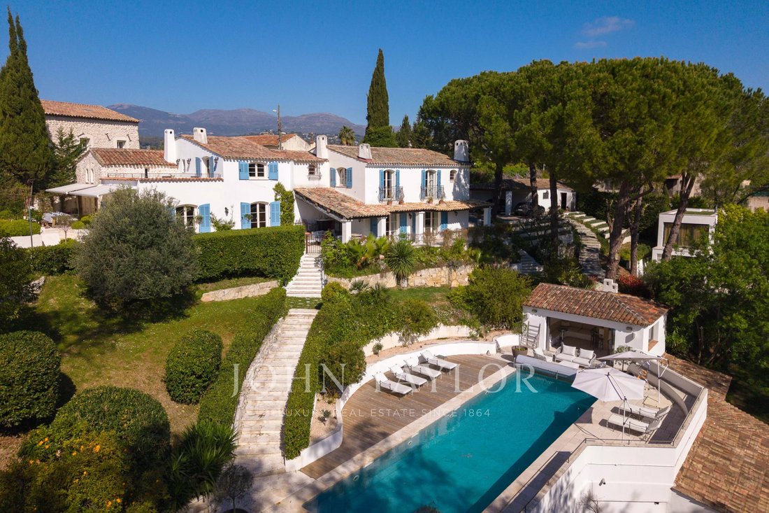 House in Quartiers Est les Salettes-Les Campons, La Colle-sur-Loup, France 1 - 17564526