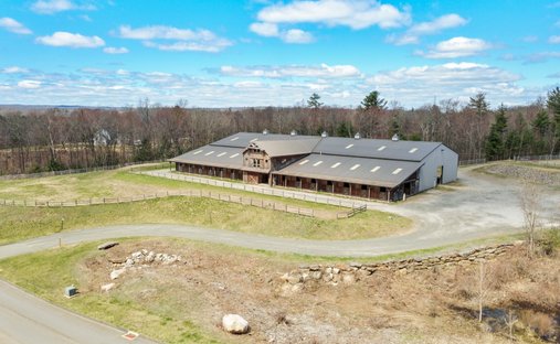 Farm Ranch in Harwinton, Connecticut, United States 1