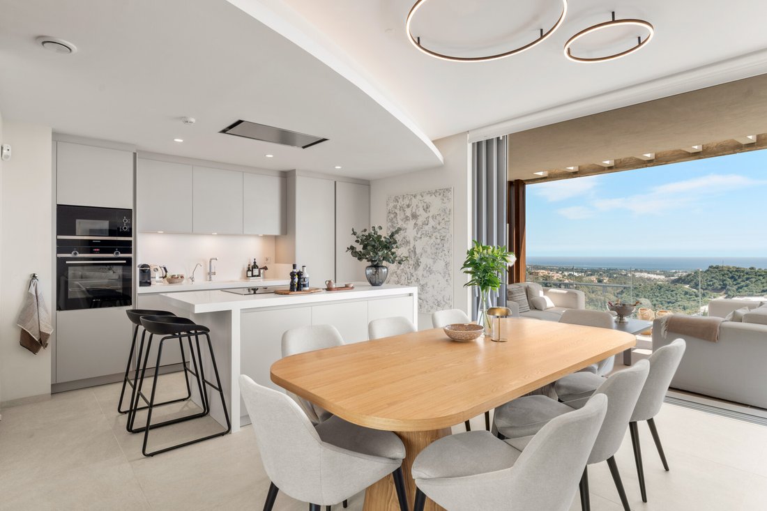 Penthouse in El Madroñal, Benahavis, Spain 5 - 17710995
